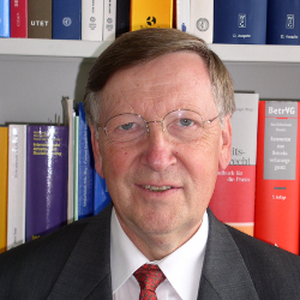 Emeritus Professor Manfred Weiss (Professor at Goethe University)